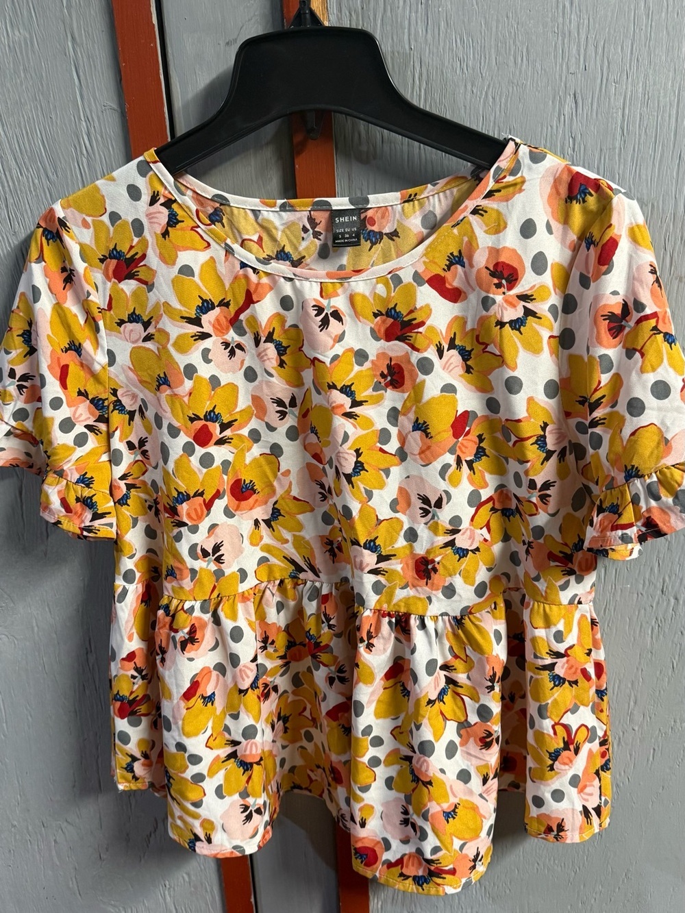 SHEIN Ruffle Cuff Floral Peplum Top Round Neck Flutter Sleeves Relaxed size S